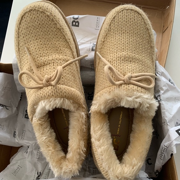 Born in California slipper shoes with soles.  Anthropologie size 8 never worn - Picture 2 of 4